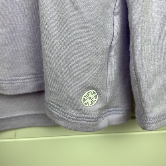 Lilly Pulitzer Light Purple V-Neck Top Ribbon Criss Cross Back - S - Picture 3 of 8